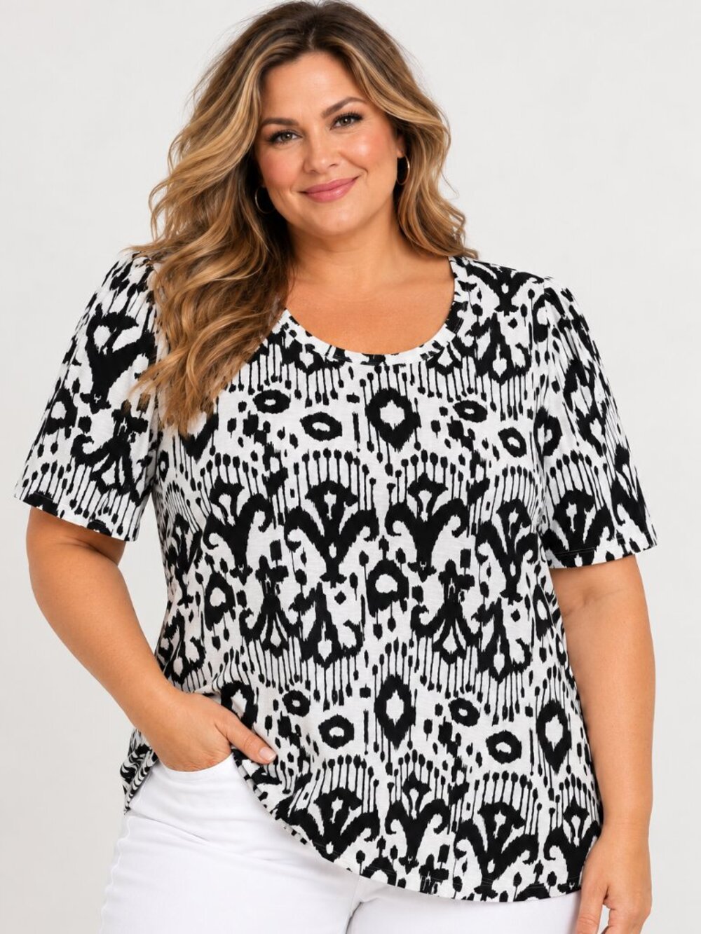 Chico’s Women’s Size 4 Black White Ikat Print Short Sleeve Top NWT